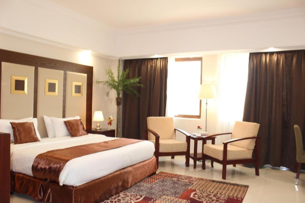 Dolphin Beach Resort Yanbu Luaran gambar